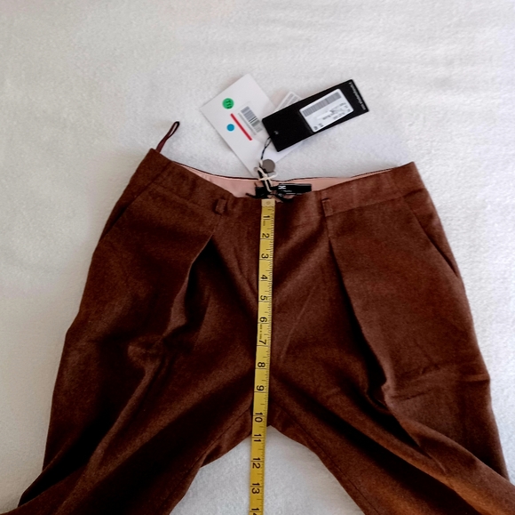 NWT ELISABETTA FRANCHI WOOL PANTS, size 40 - Picture 12 of 16